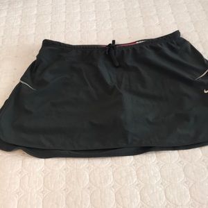 Nike dri-fit running skirt.
